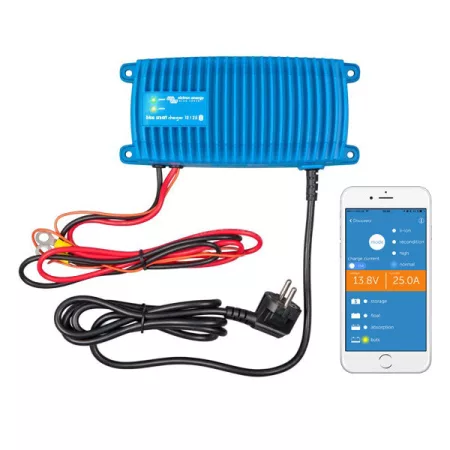 BlueSmart 12V / 17A IP67 vízálló akkumulátor töltő