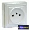 GE-1617 Két pólusú földelés nélküli dugalj 10A 250V~.